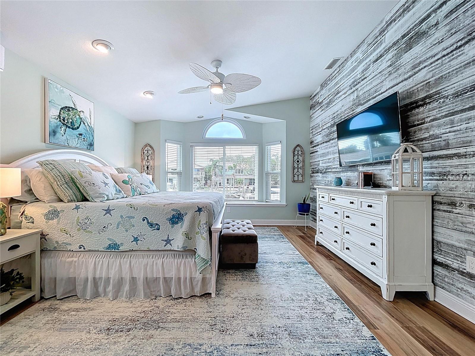 BAYWOOD VILLAGE SEC 3 - Residential