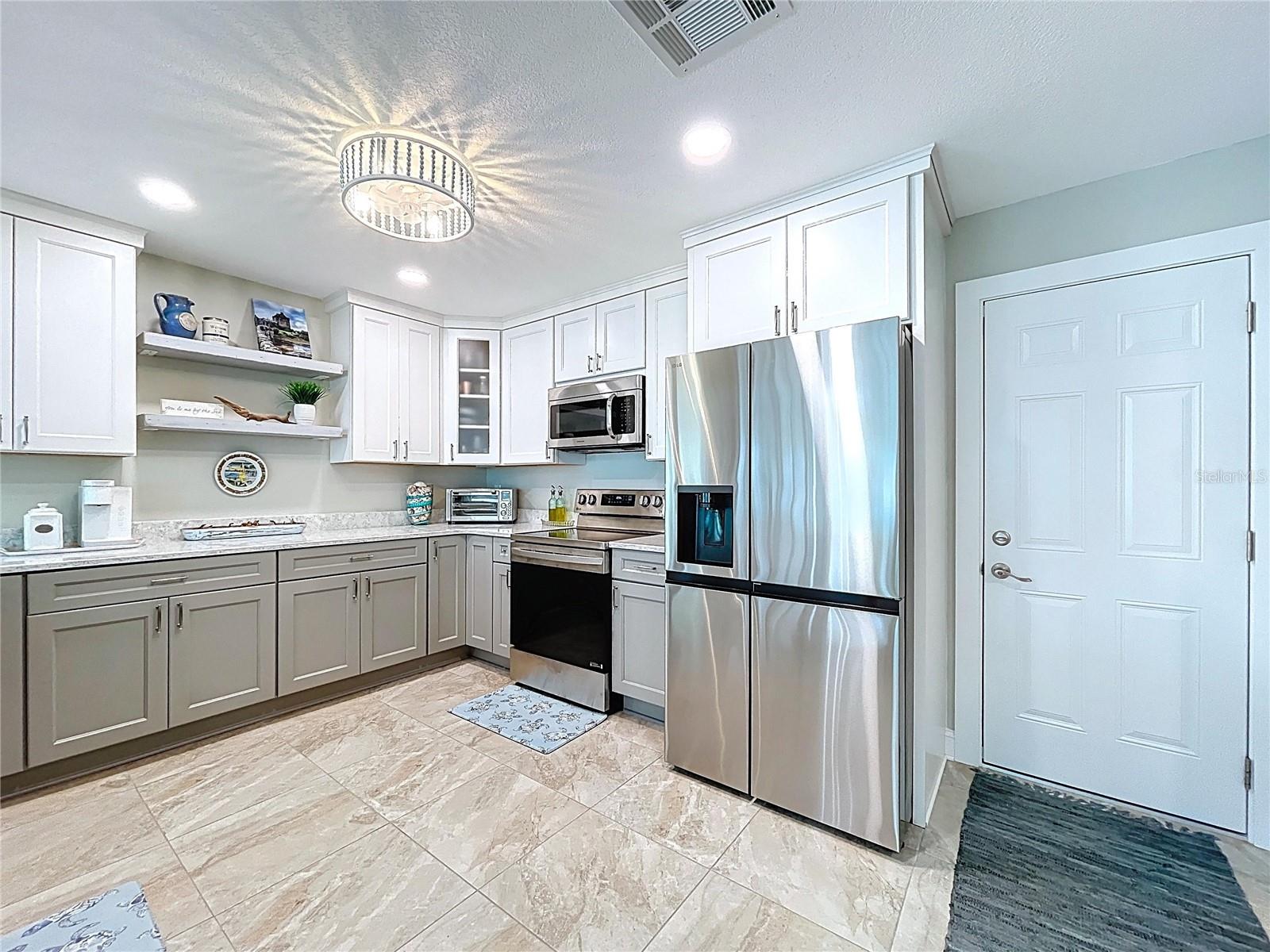 BAYWOOD VILLAGE SEC 3 - Residential