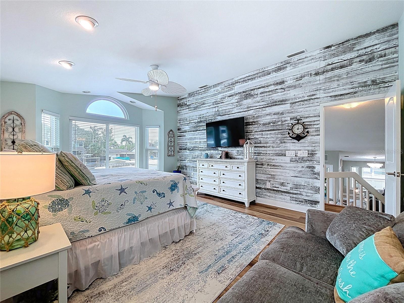 BAYWOOD VILLAGE SEC 3 - Residential