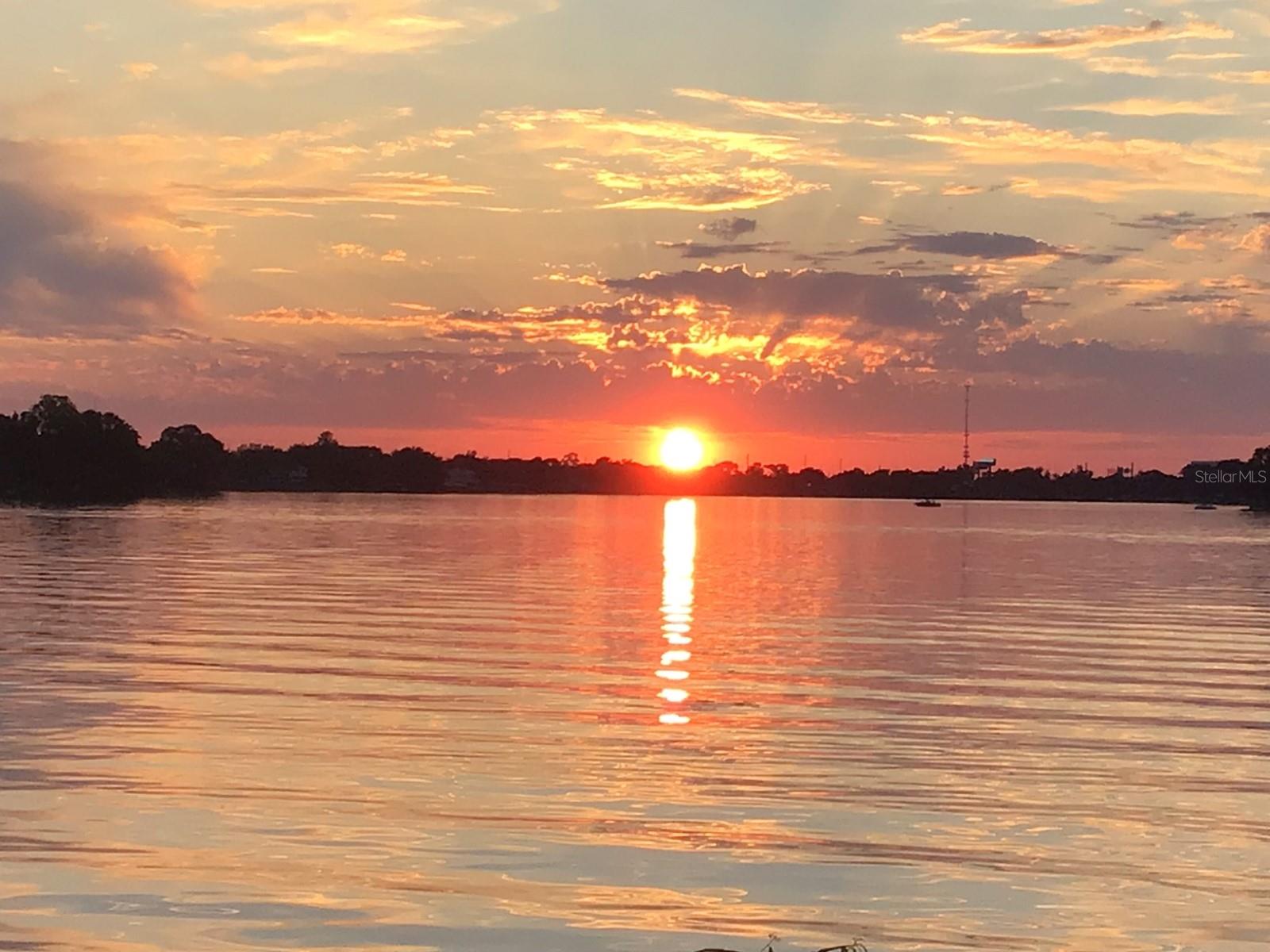 KILLARNEY ESTATES - Land