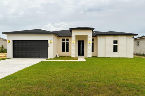 Photo of 1438 Sarasota Drive, Kissimmee, FL 34759 (MLS # O6328982)