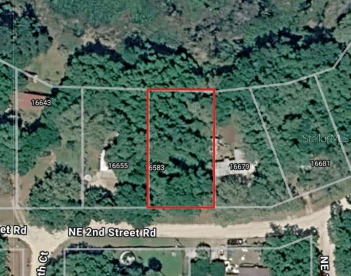 Photo of 19 NE 2nd St Road, Silver Springs, FL 34488 (MLS # OM727710)