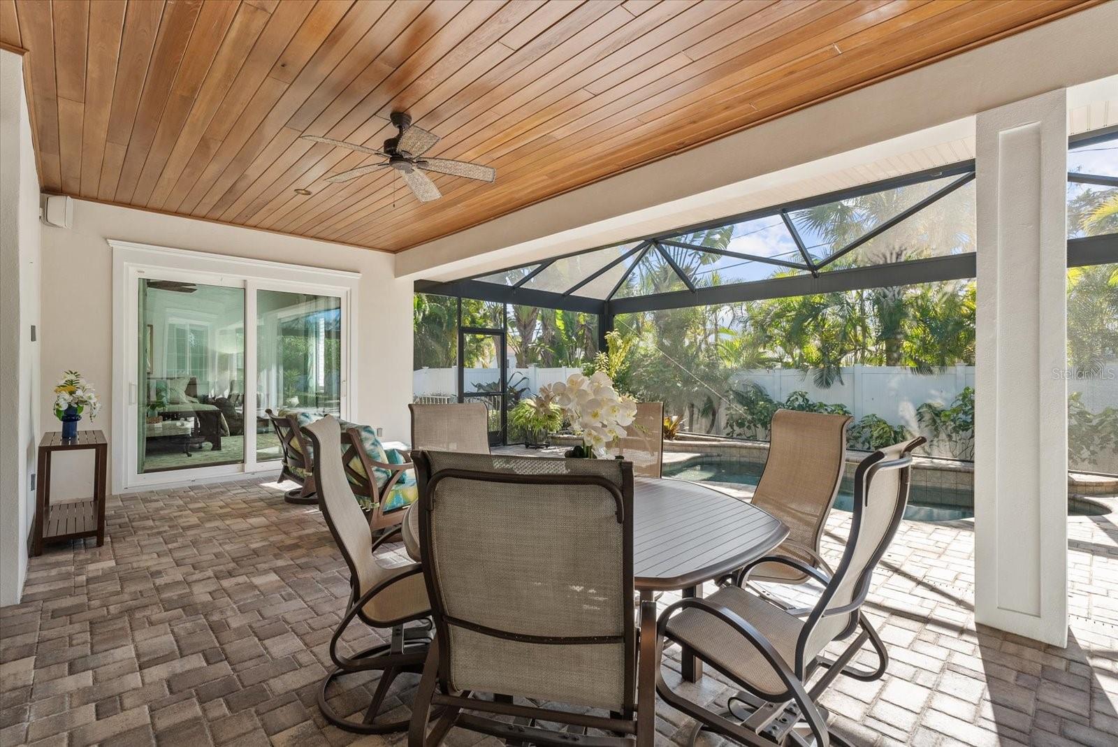 HIGELVILLE - Residential