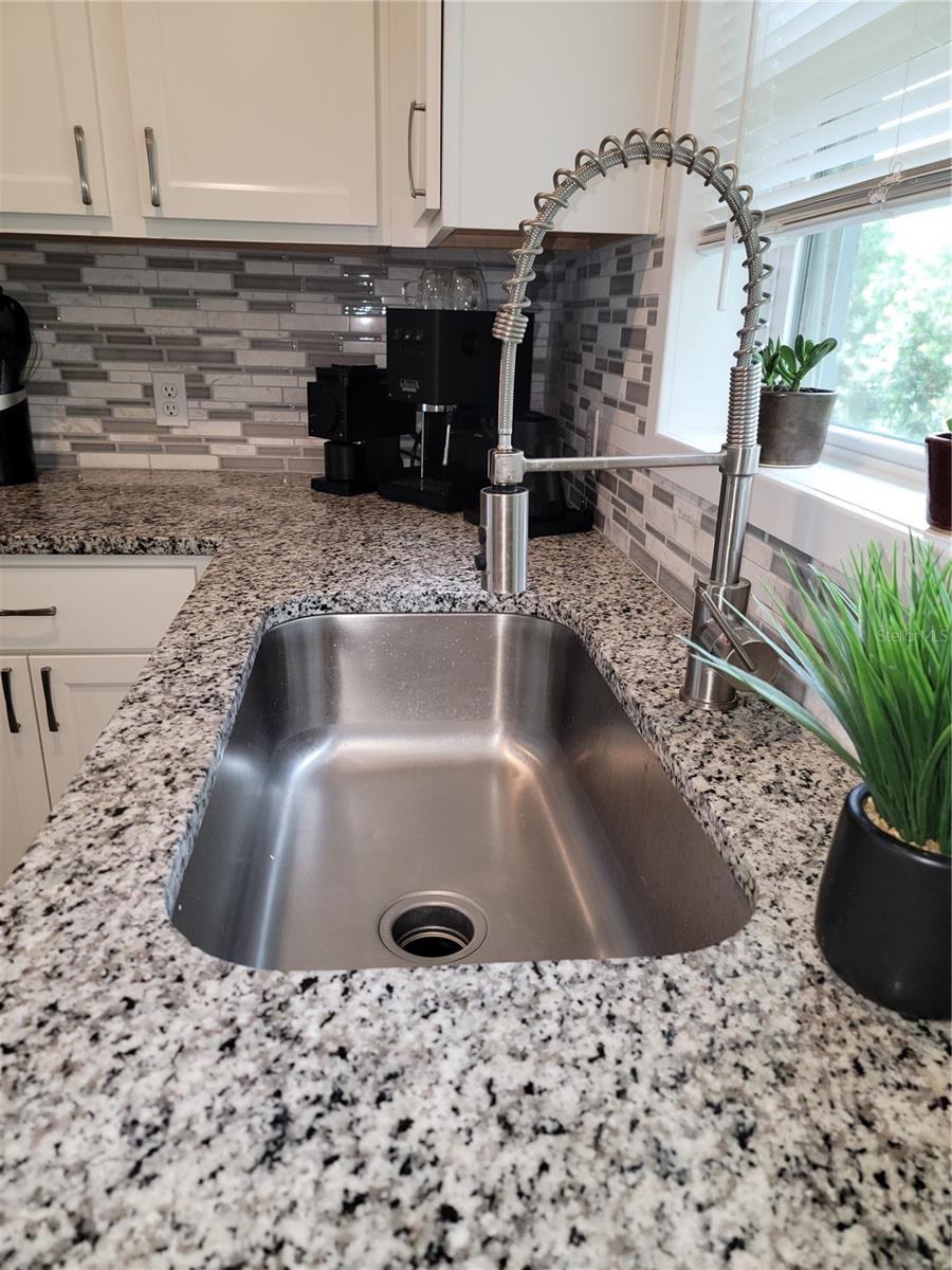 ORANGE TERRACE - Residential Lease