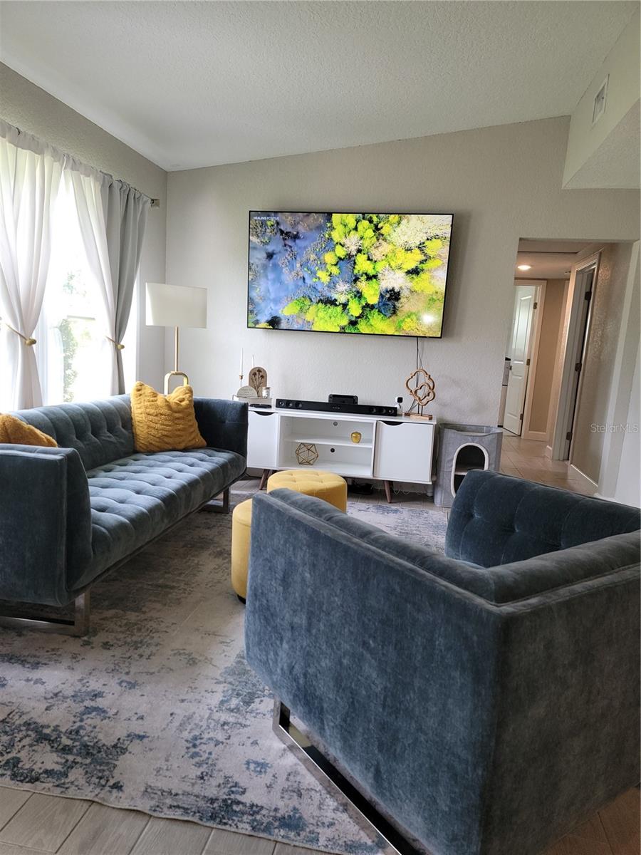 ORANGE TERRACE - Residential Lease