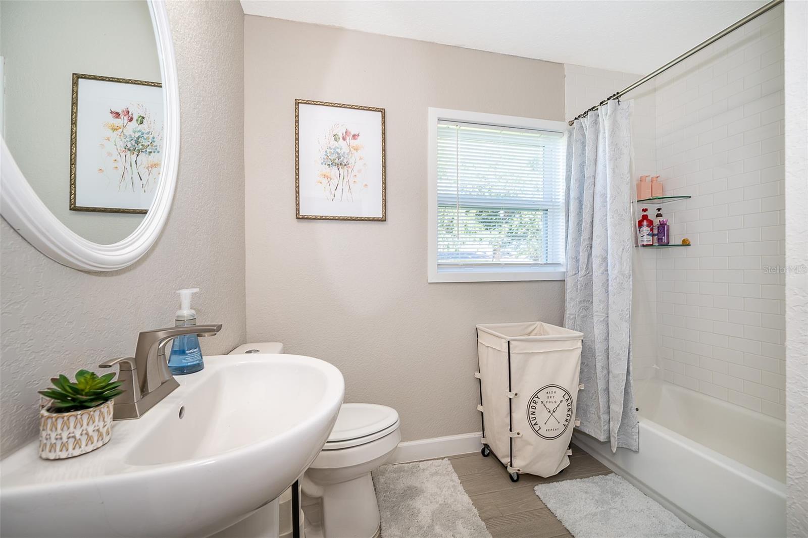 ORANGE TERRACE - Residential Lease