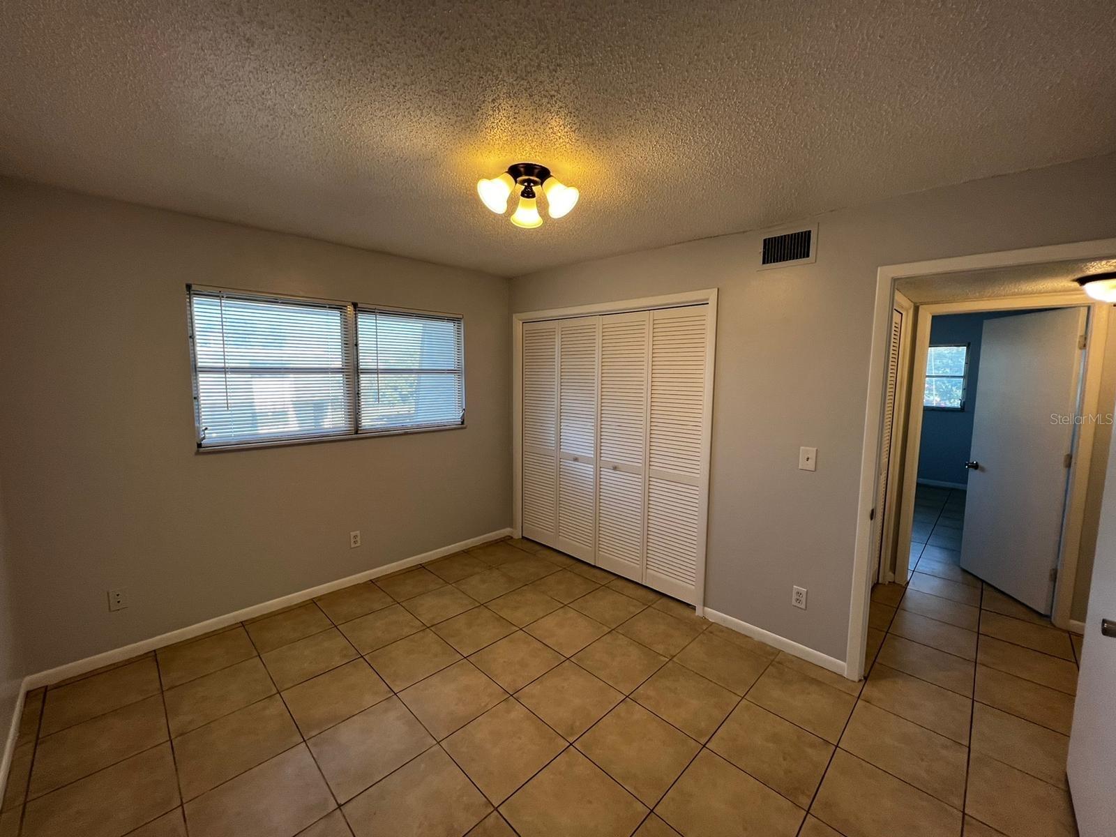 HOLIDAY OAKS CONDO - Residential Lease