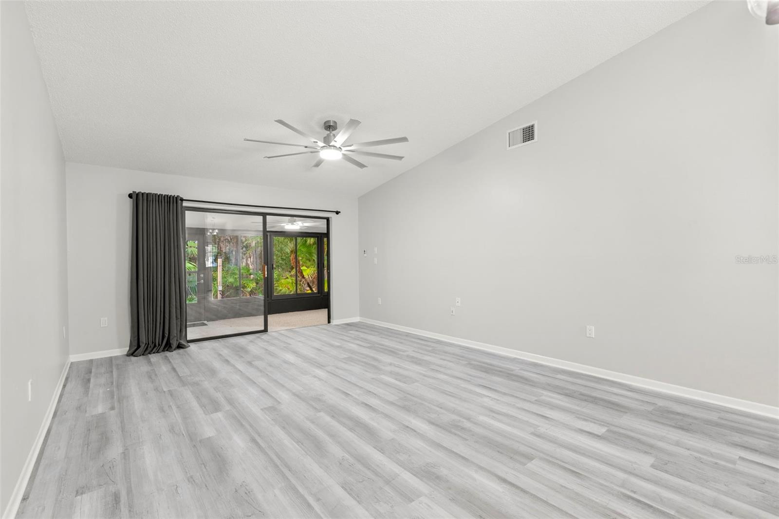 PINE RIDGE AT LAKE TARPON VILLAGE - Residential