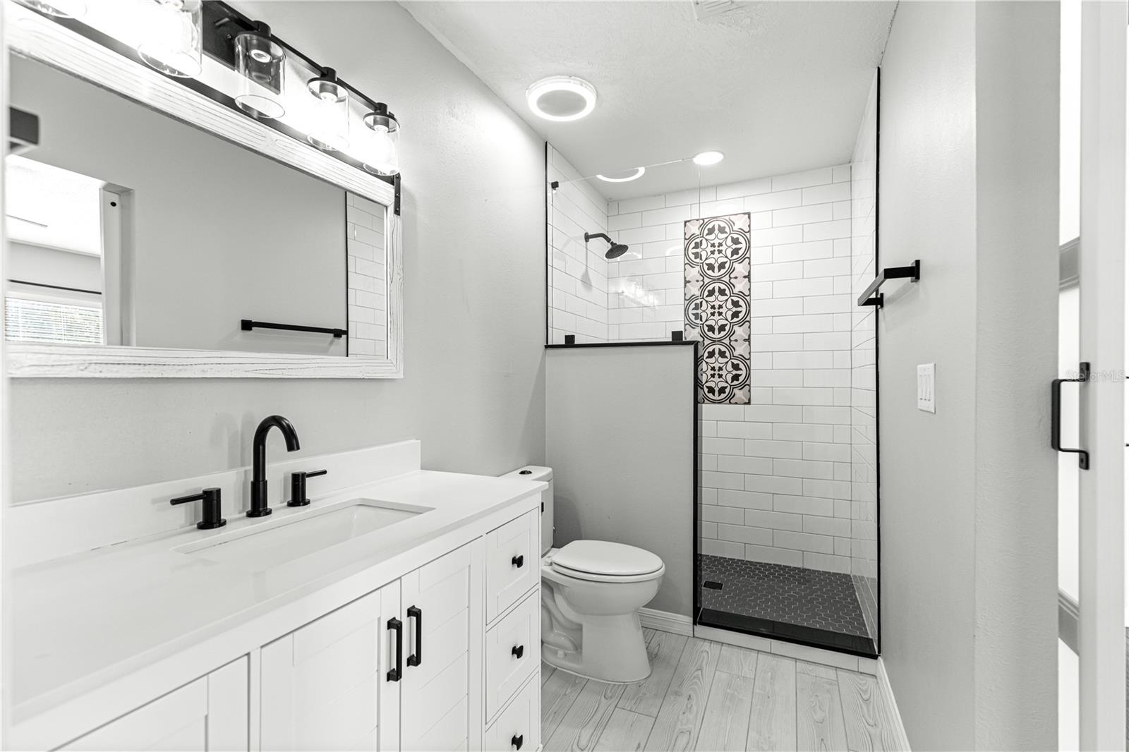 EDWIN M REEVES - Residential Lease