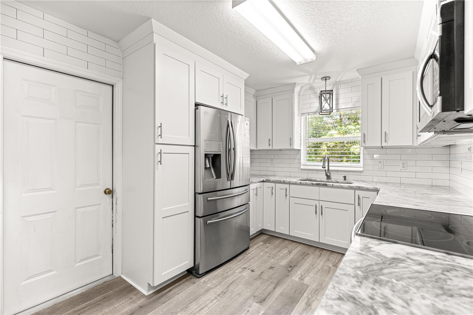 EDWIN M REEVES - Residential Lease