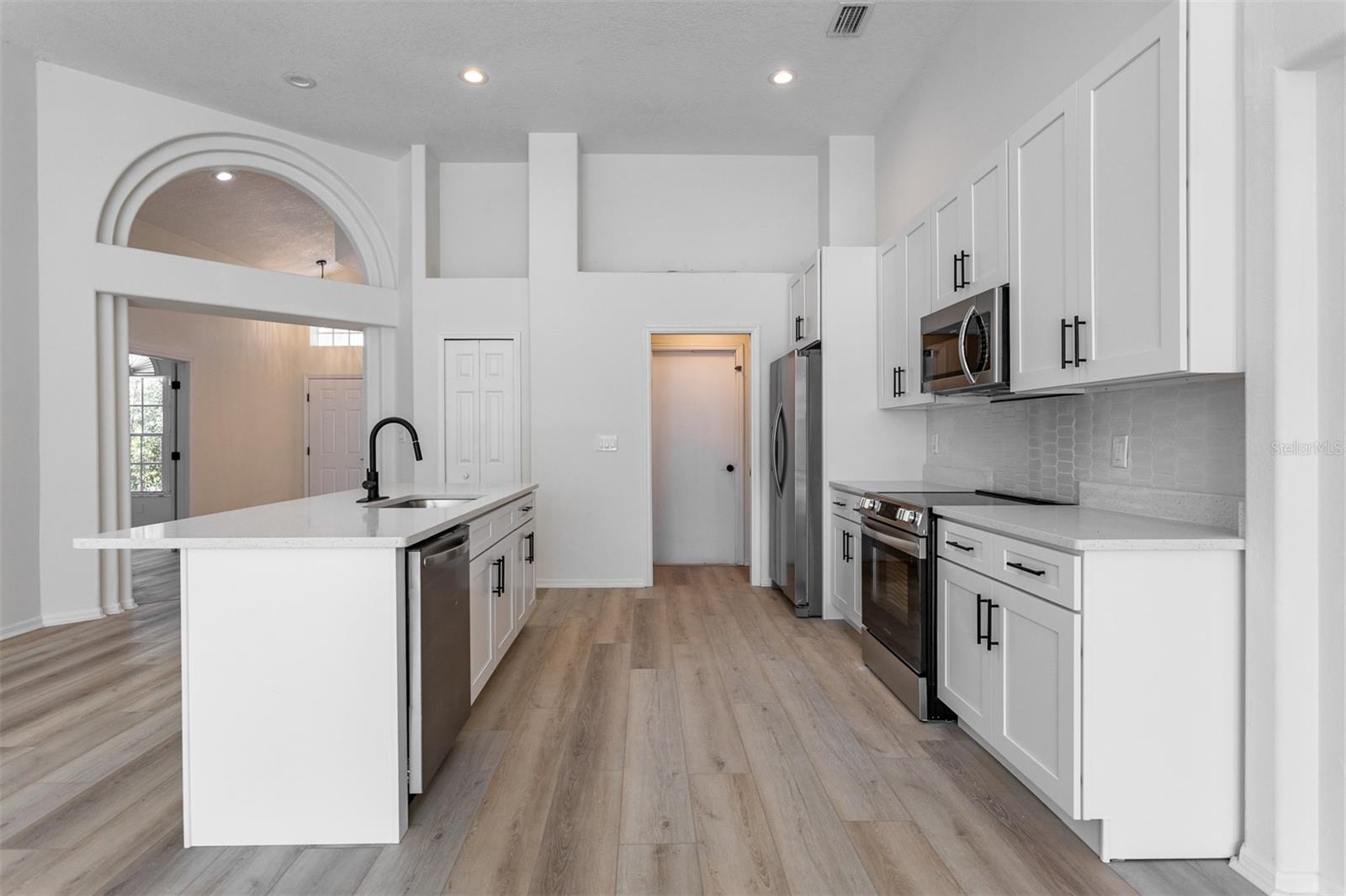 BRENTWOOD HILLS TRCT B UN 2 - Residential