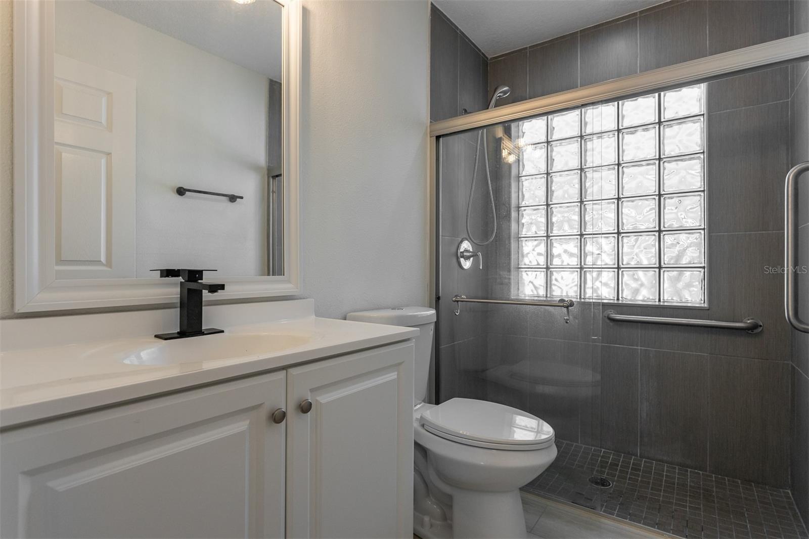 BRENTWOOD HILLS TRCT B UN 2 - Residential