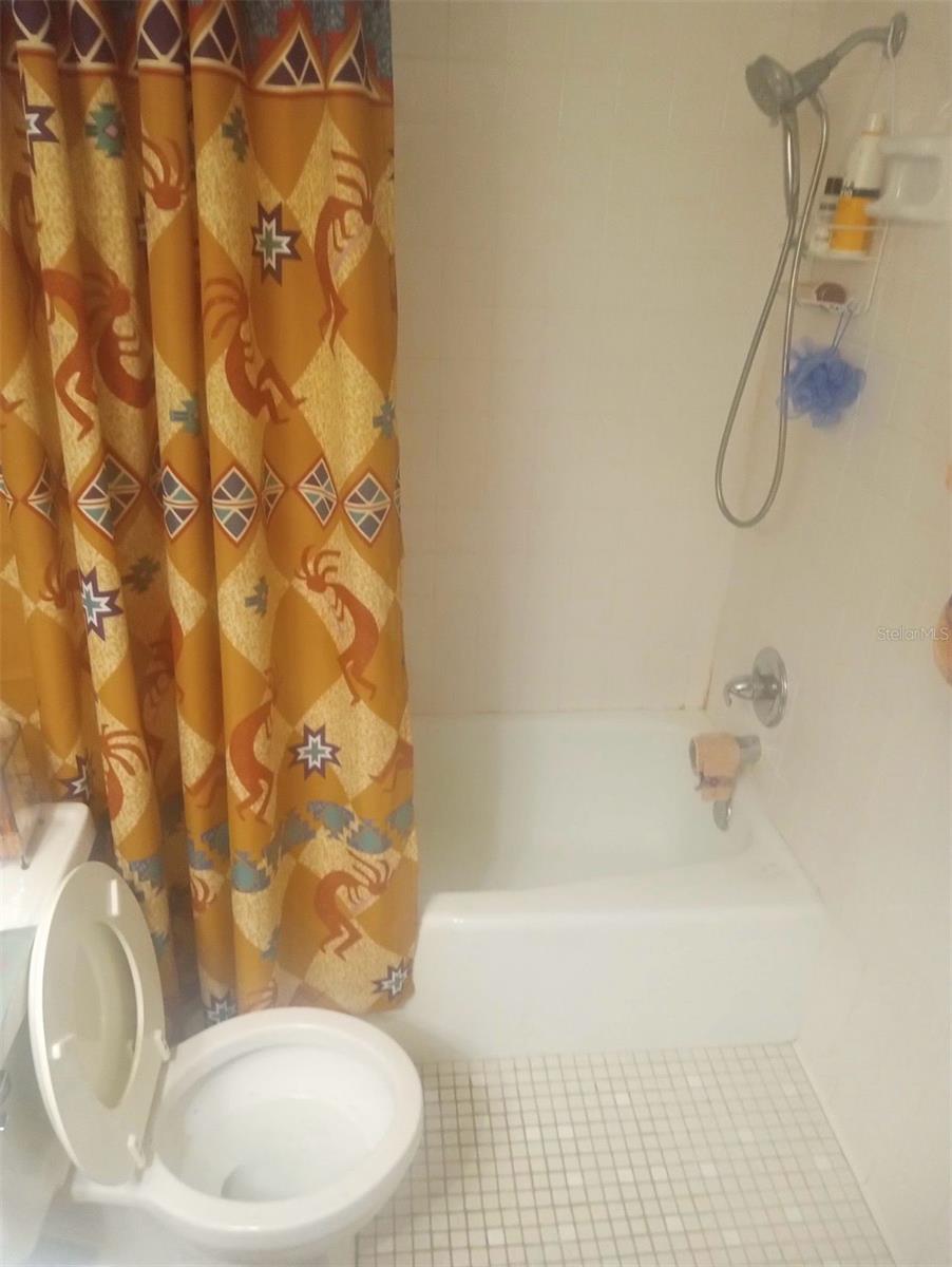 CARRIAGE HILLS SUB UNI - Residential