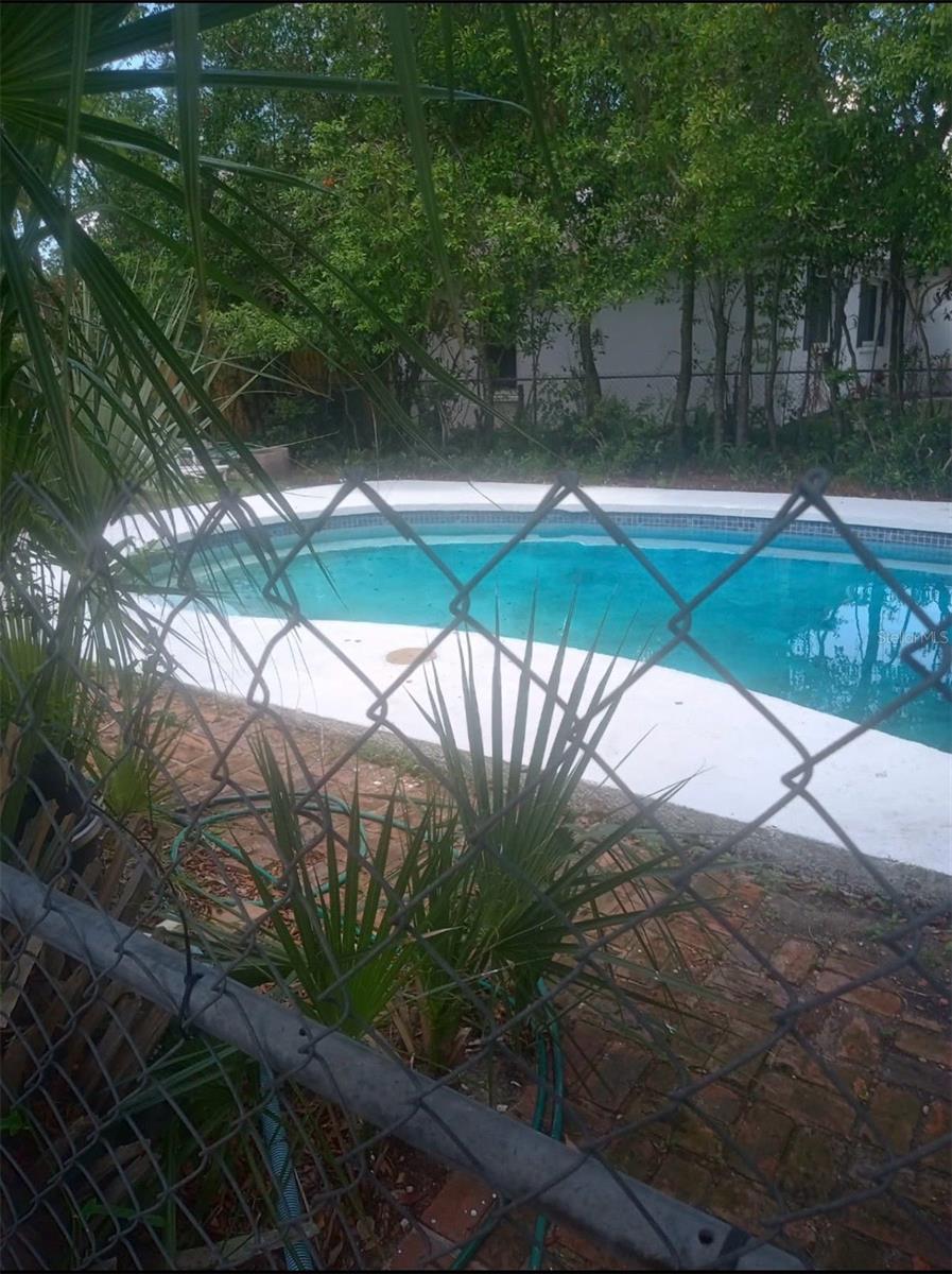 CARRIAGE HILLS SUB UNI - Residential