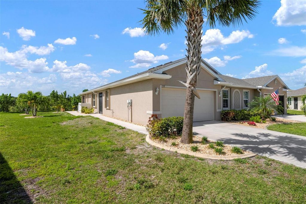 Photo of 7209 W Lenox Circle, Punta Gorda, FL 33950 (MLS # C7508122)
