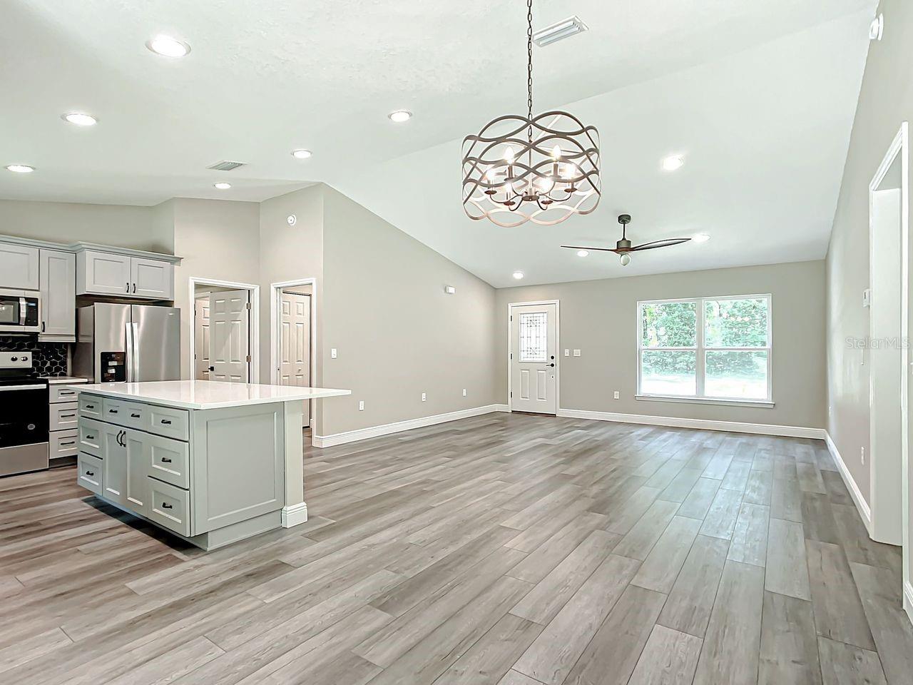 WILLISTON HIGHLANDS UNIT 11 - Residential