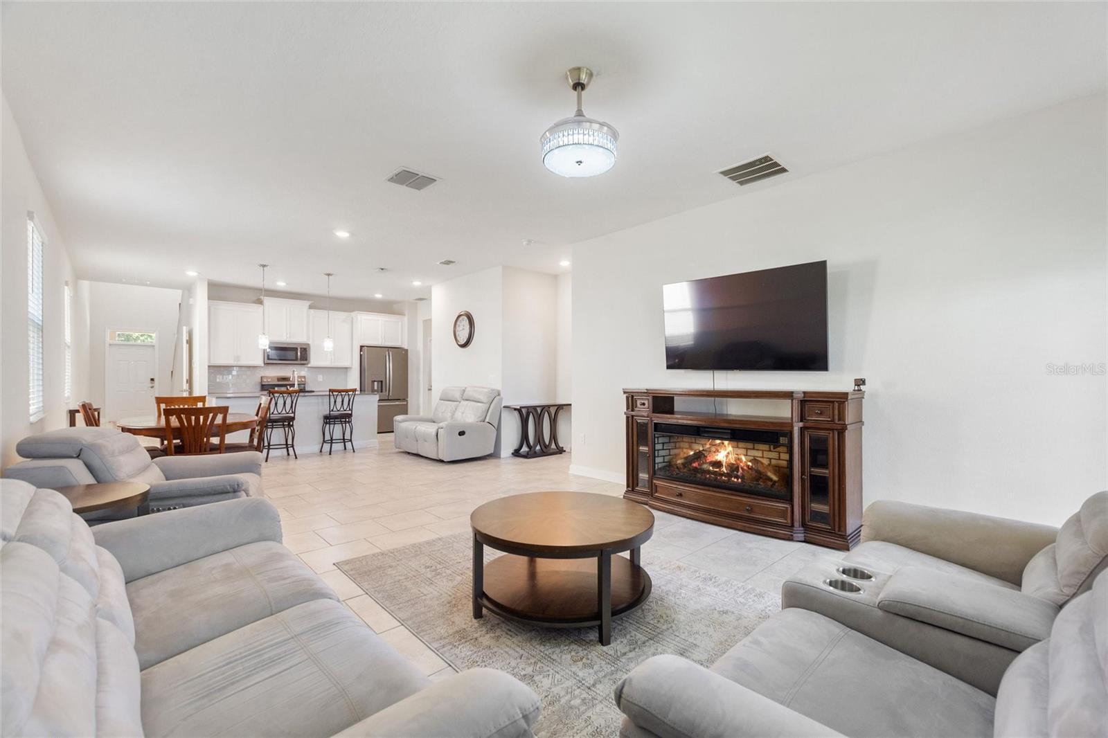 STONEYBROOK SOUTH NORTH PRCL PH 2 - Residential Lease