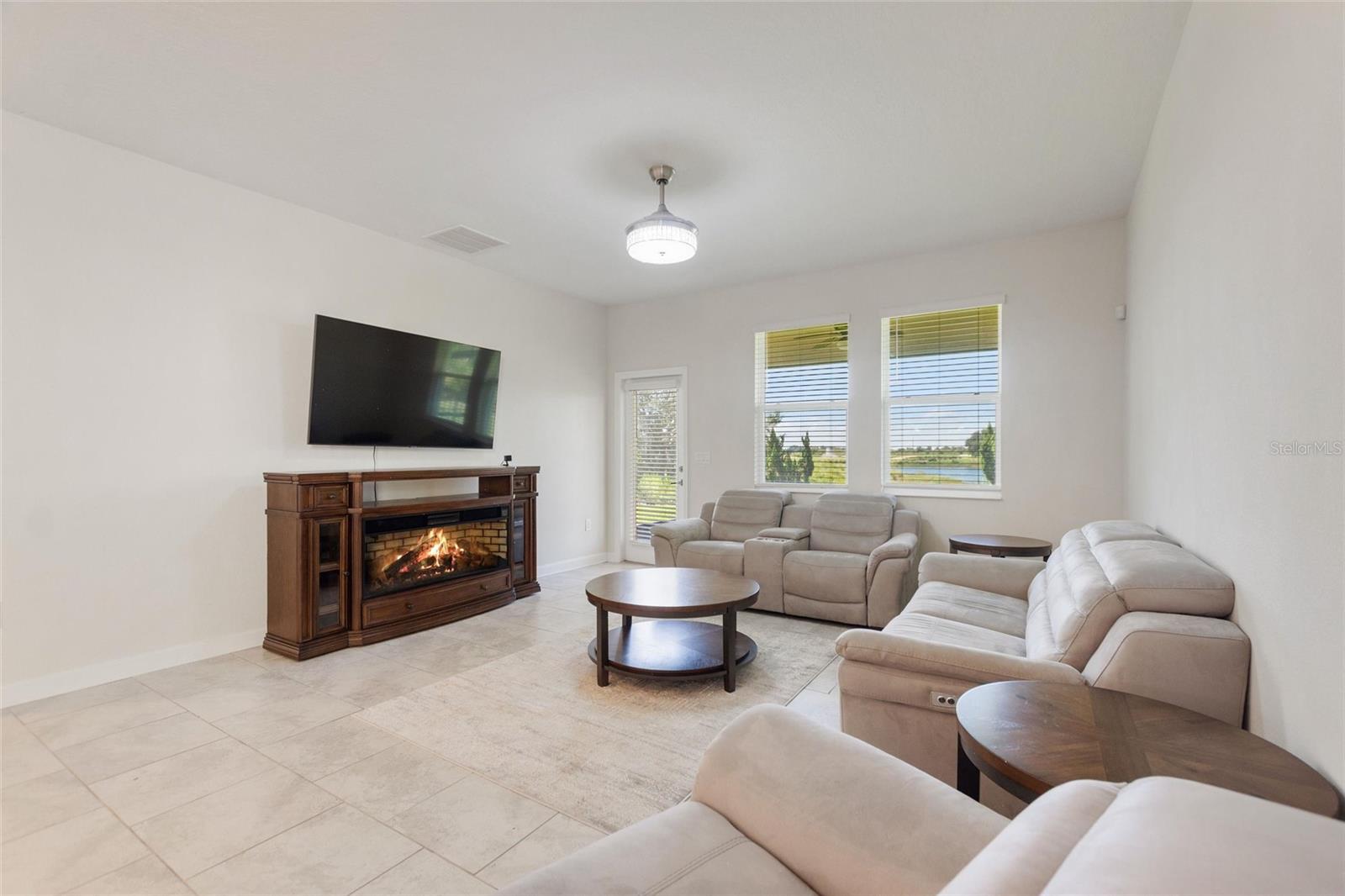 STONEYBROOK SOUTH NORTH PRCL PH 2 - Residential Lease