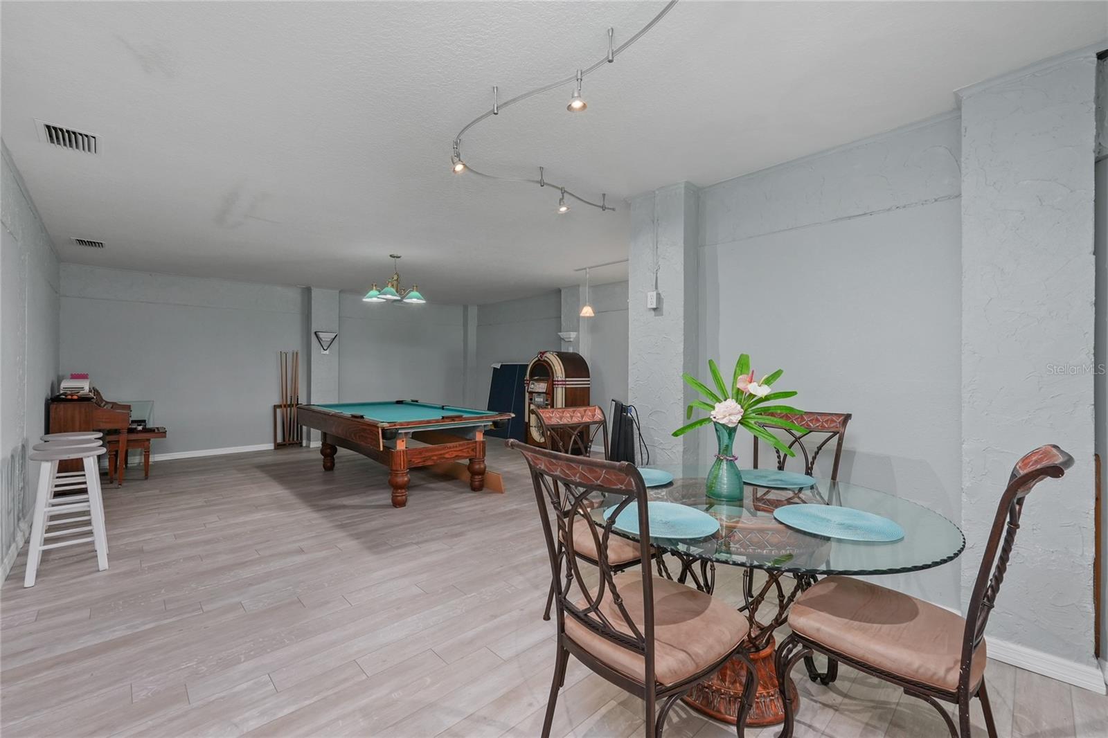 FLOR A MAR - Residential