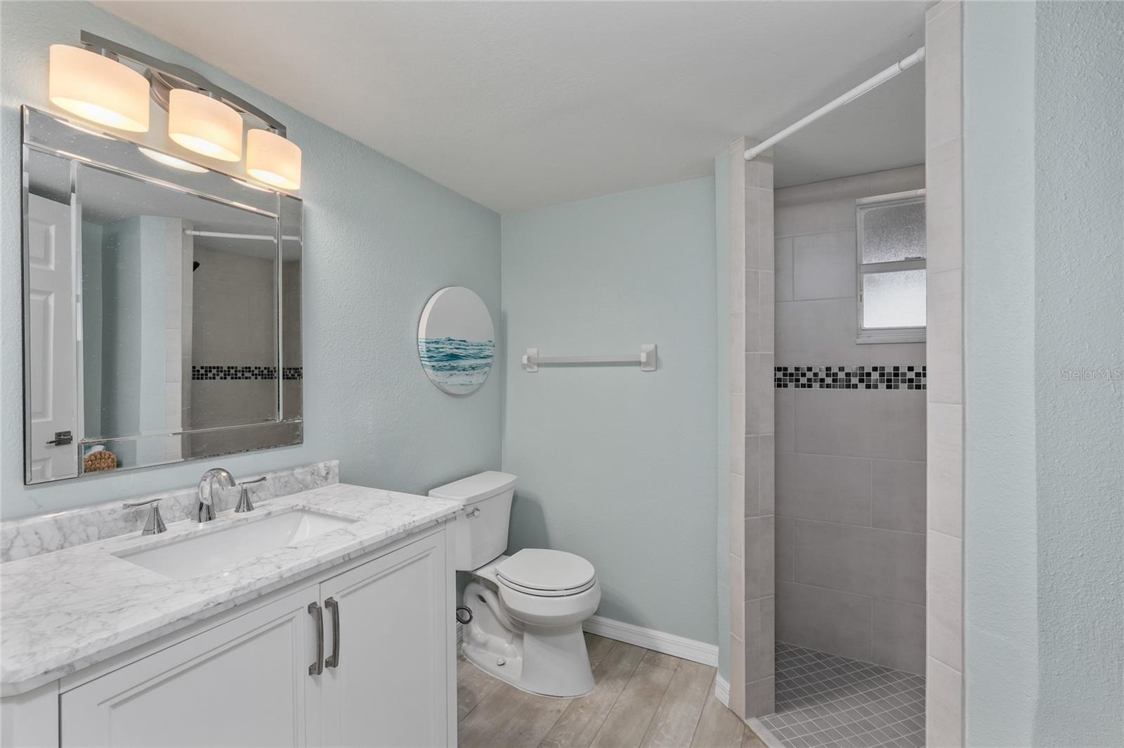 FLOR A MAR - Residential