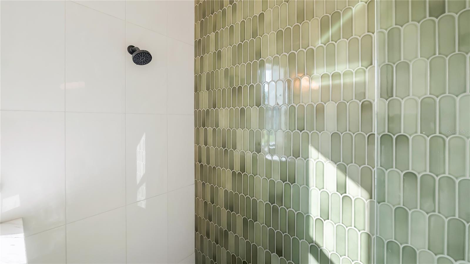 HEATHROW COUNTRY ESTATE - Residential