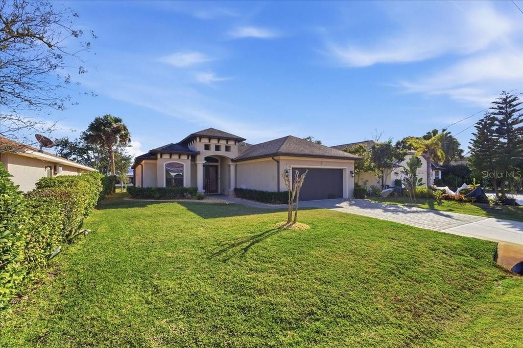 Photo of 8 Cochran Lane, Palm Coast, FL 32137 (MLS # FC315820)