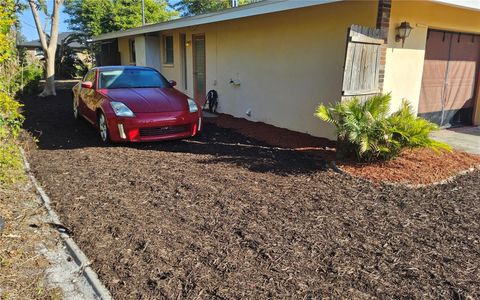 A home in PORT CHARLOTTE