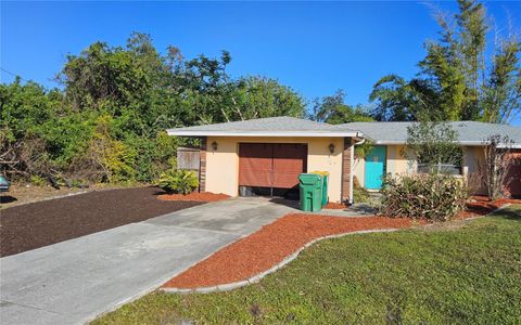 A home in PORT CHARLOTTE