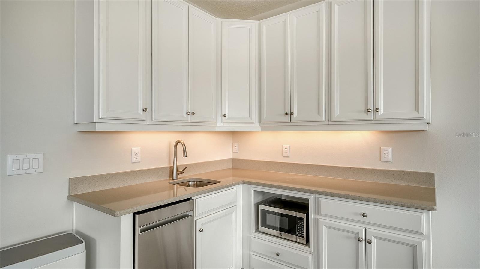 AZARIO ESPLANADE PH II SUBPH C-O - Residential