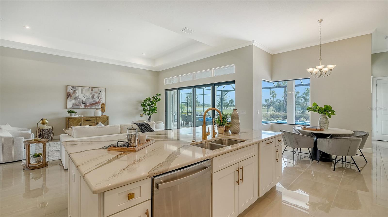 AZARIO ESPLANADE PH II SUBPH C-O - Residential