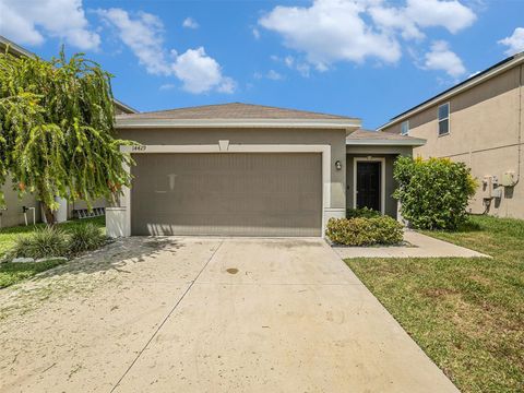 A home in WIMAUMA