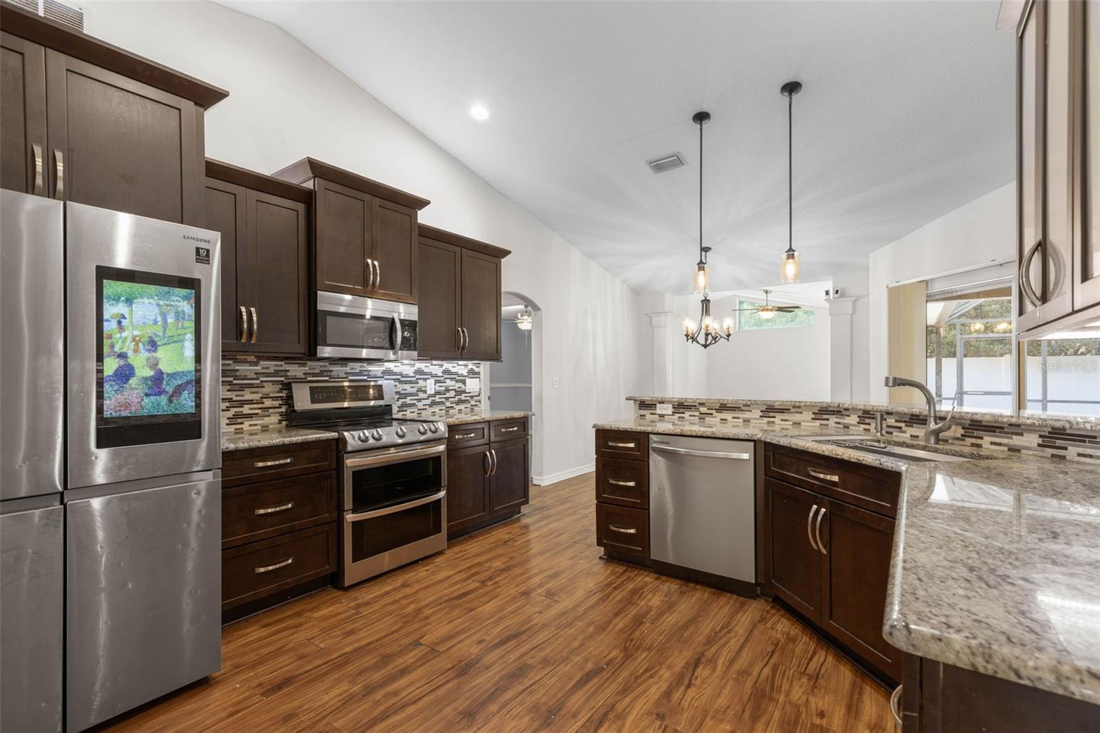 10 WAYLER PLACE