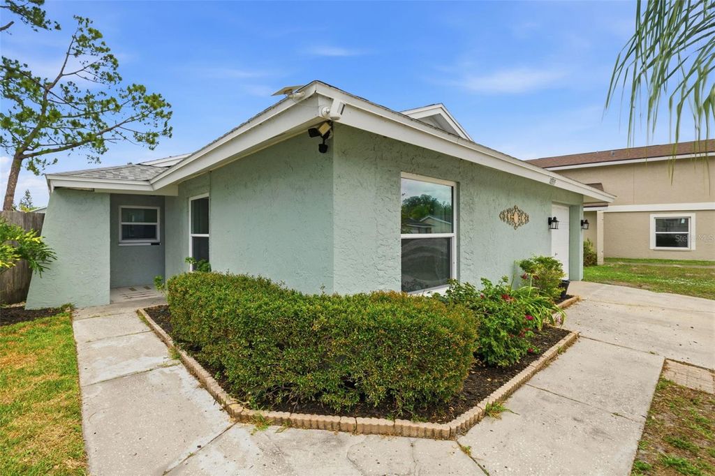 Photo of 10315 Chadbourne Drive, Tampa, FL 33624 (MLS # TB8507687)