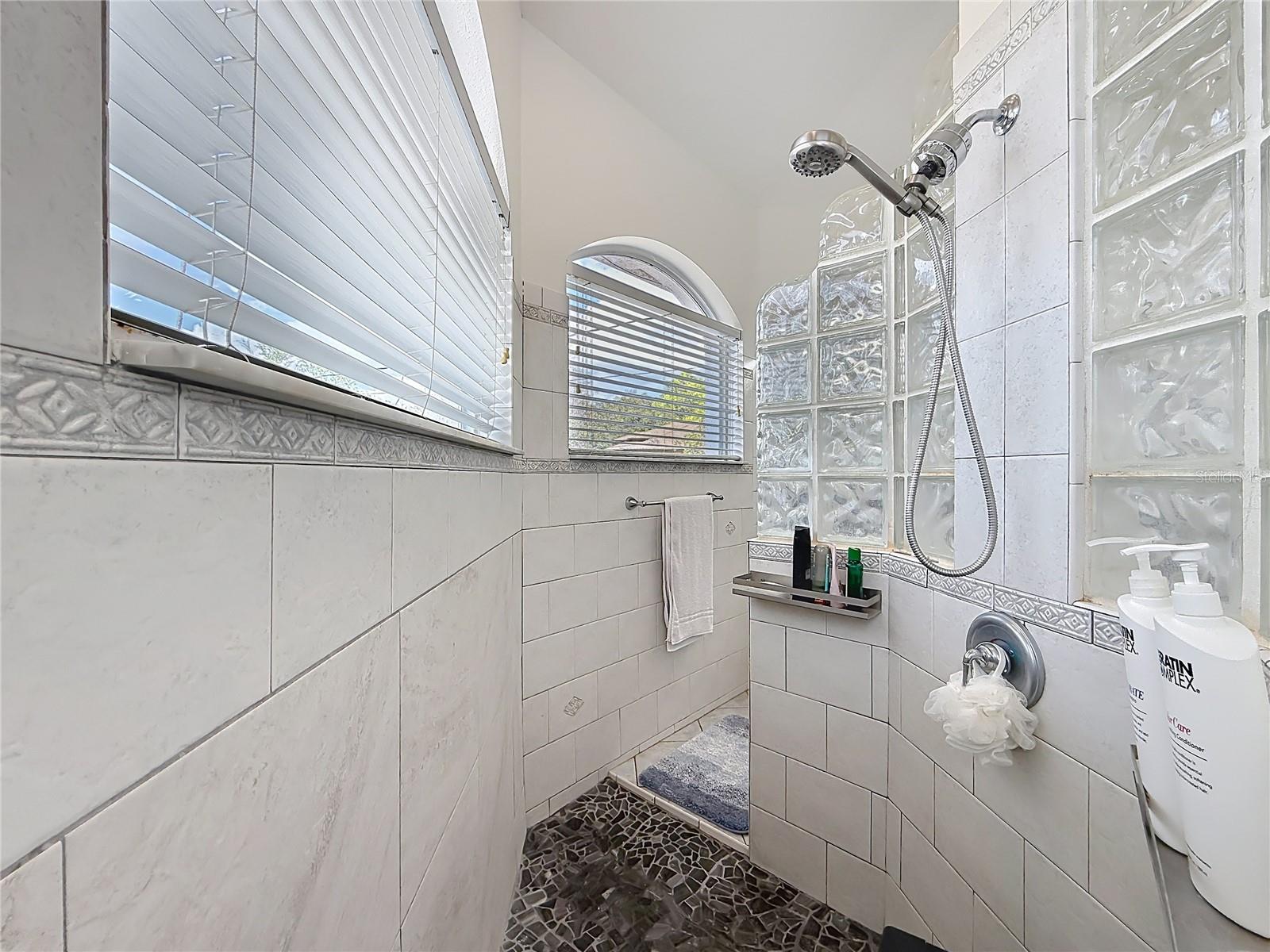 ROLLING OAKS ESTATES - Residential