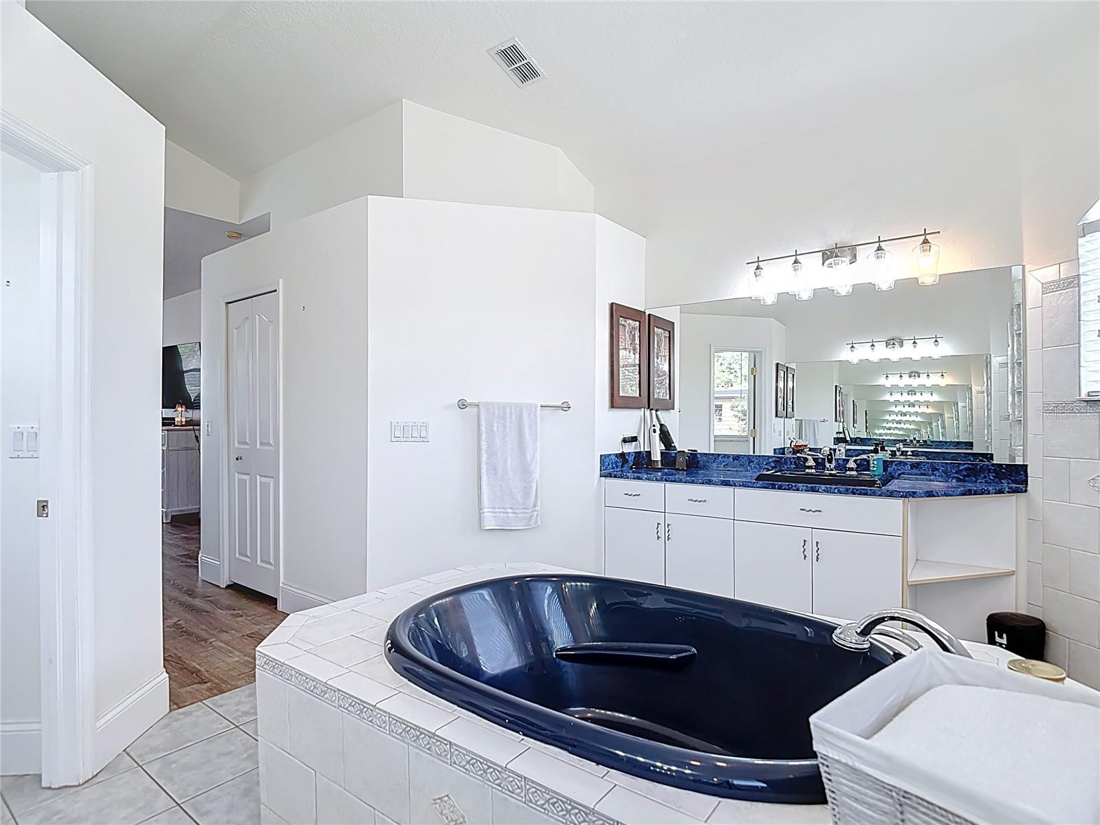 ROLLING OAKS ESTATES - Residential