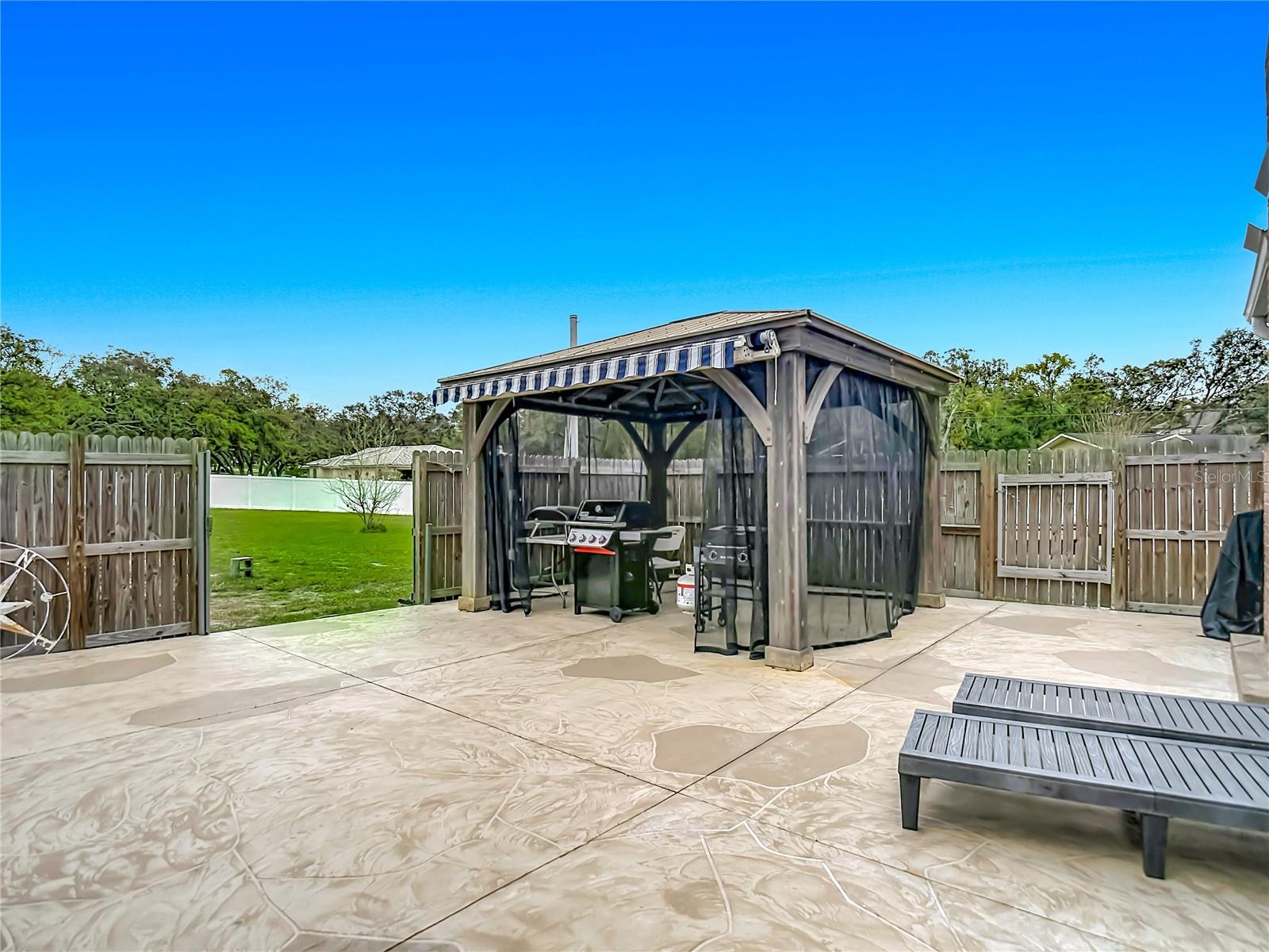 ROLLING OAKS ESTATES - Residential