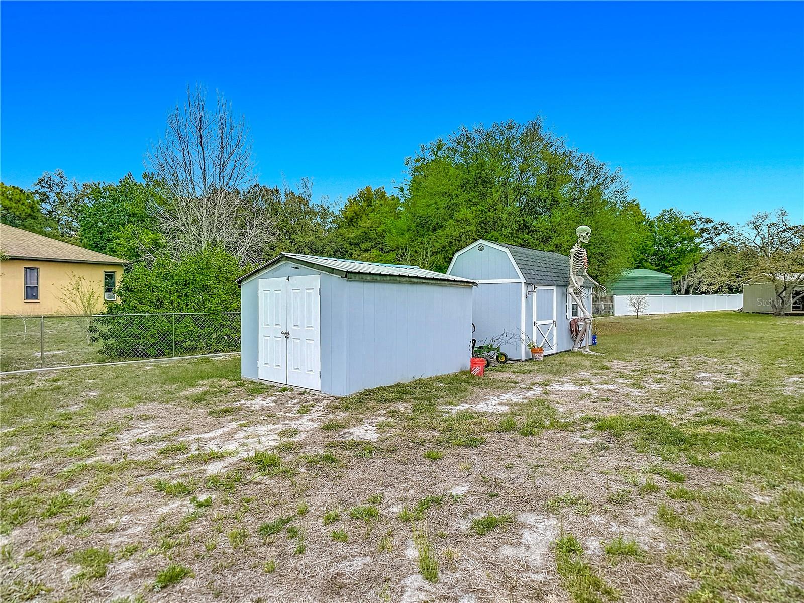 ROLLING OAKS ESTATES - Residential