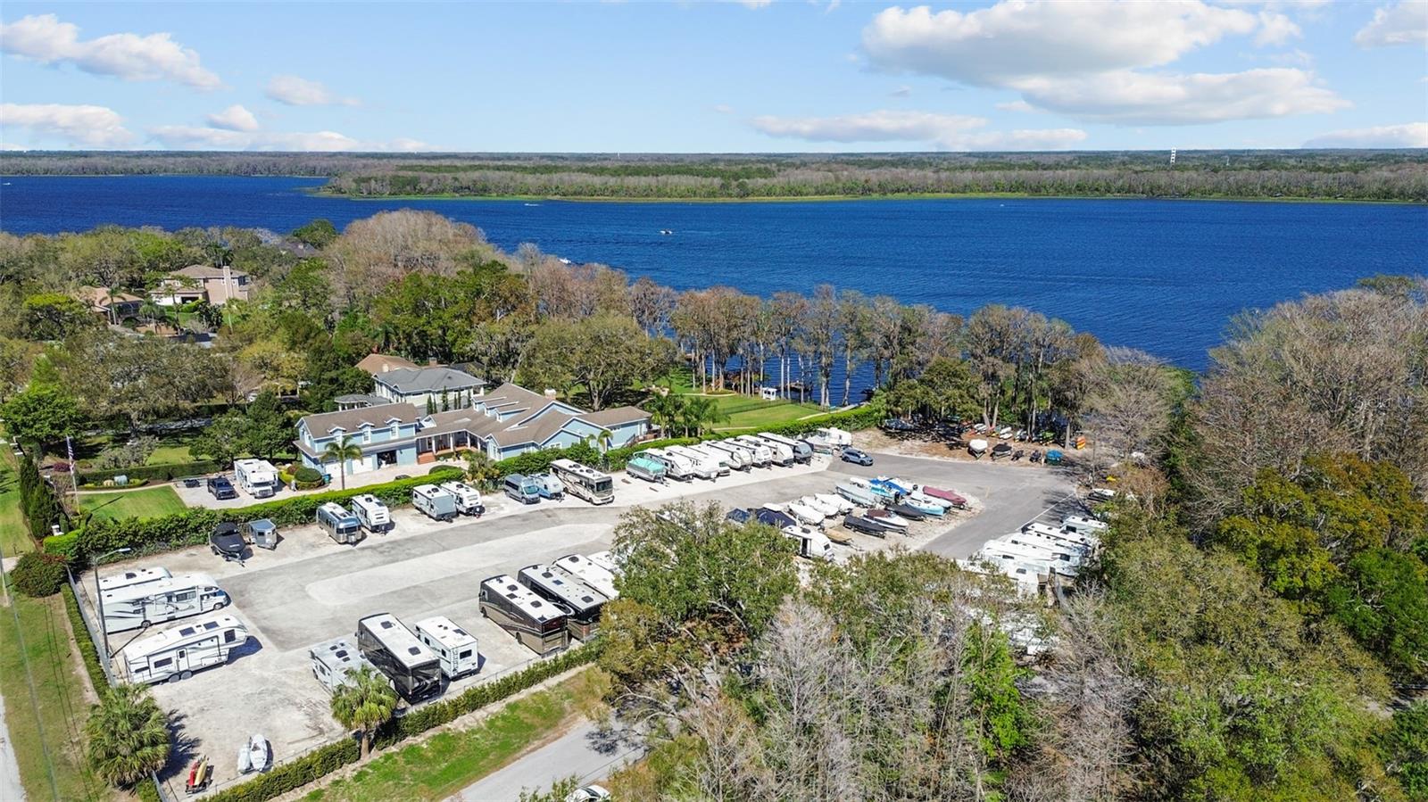 HIGHLAND LAKES VILLAS ON THE GREEN CONDO II - Residential