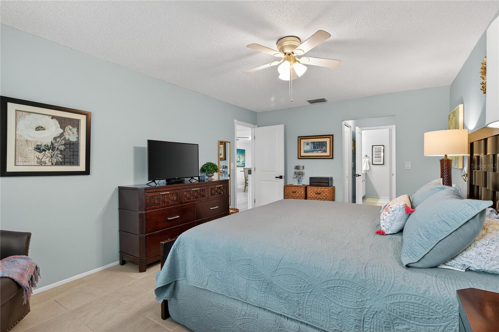 HIGHLAND LAKES VILLAS ON THE GREEN CONDO II - Residential