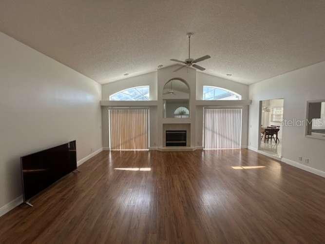 2635 JARVIS CIRCLE