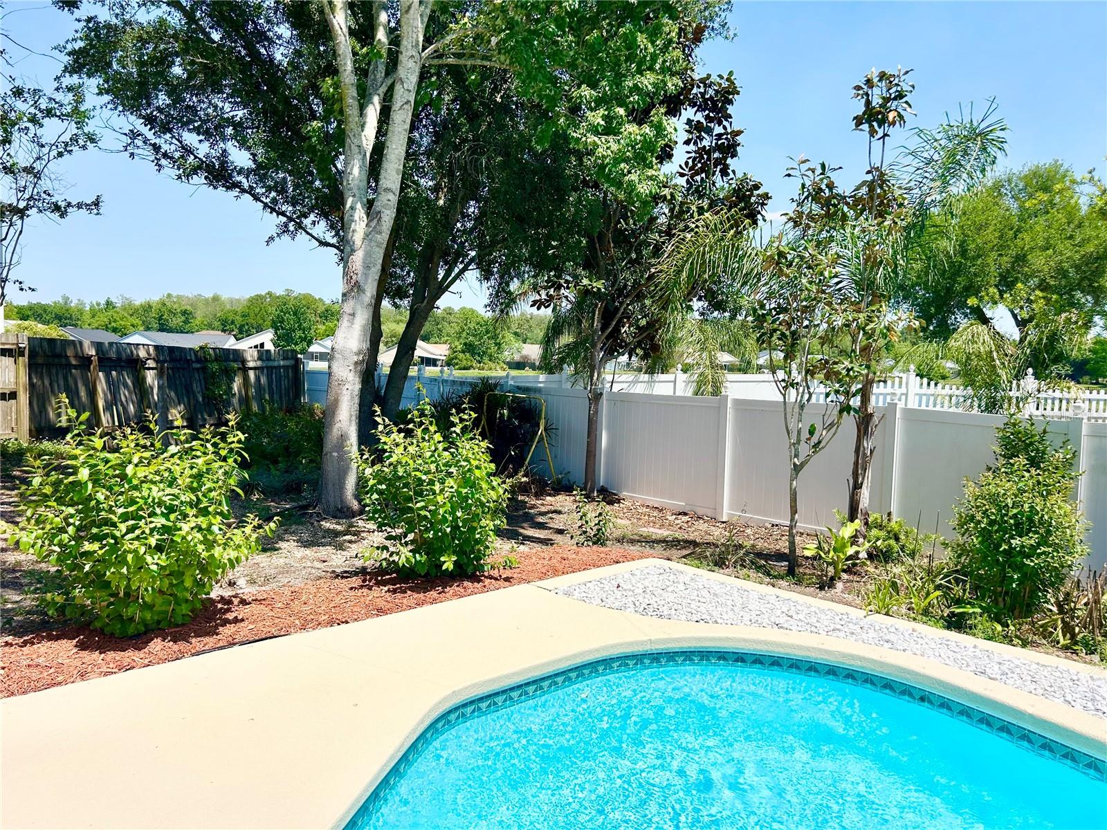 WOODBURY PINES - Residential