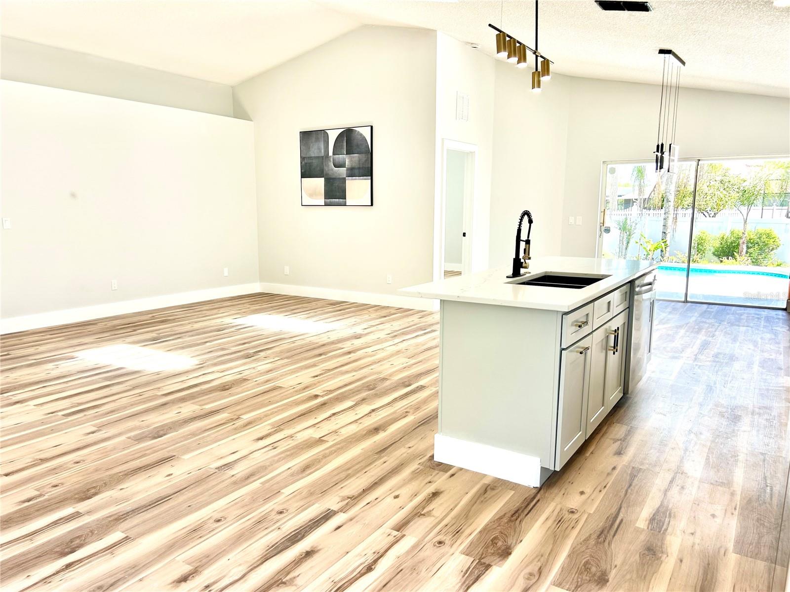 WOODBURY PINES - Residential