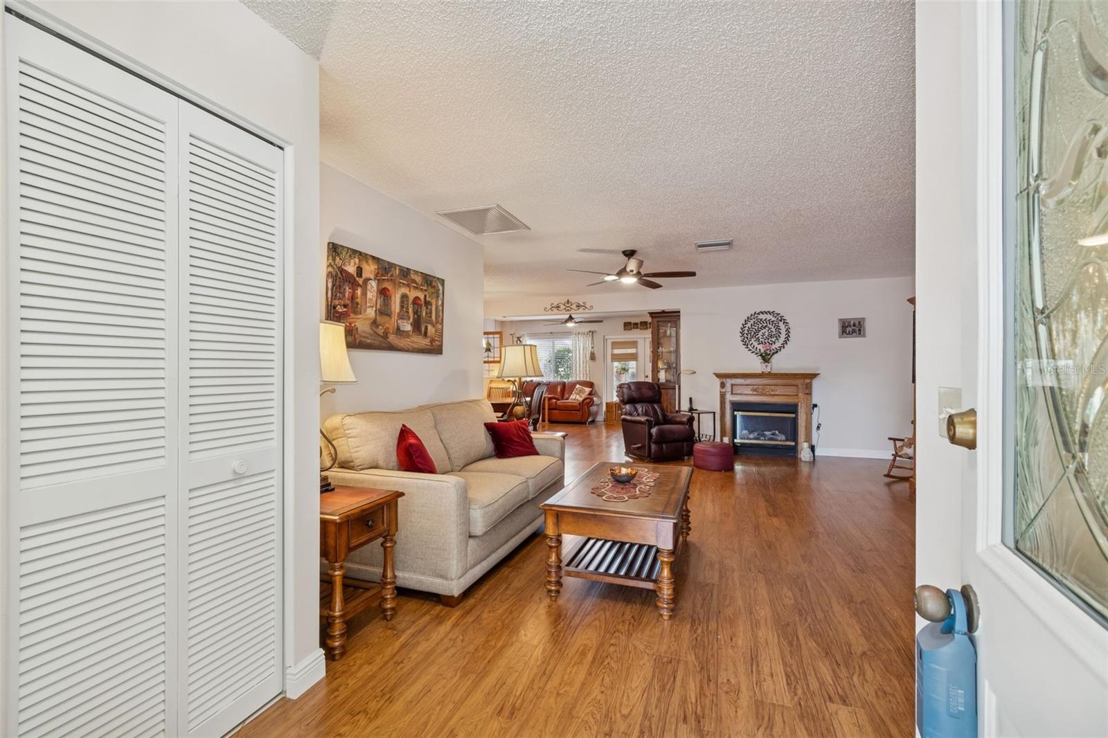 HERITAGE LAKE - Residential