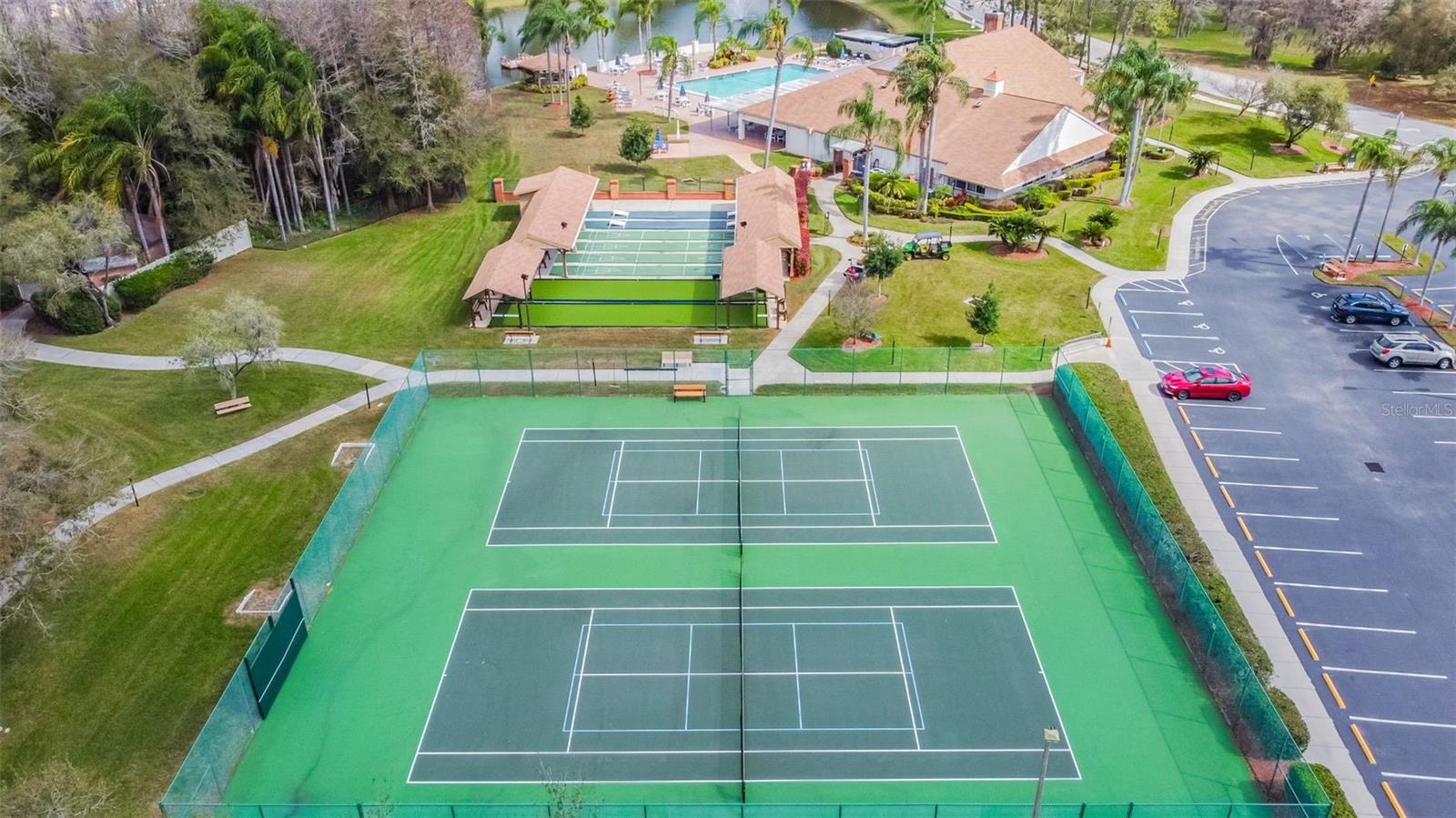 HERITAGE LAKE - Residential