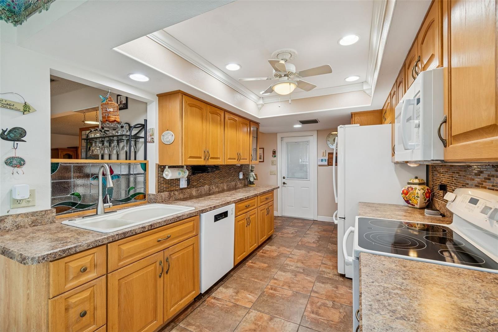 HERITAGE LAKE - Residential