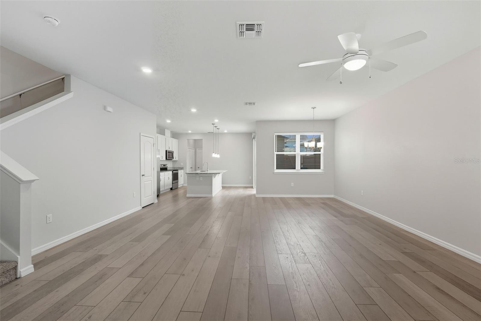 VINEYARDS/HORIZONS WEST PH 4 - Residential