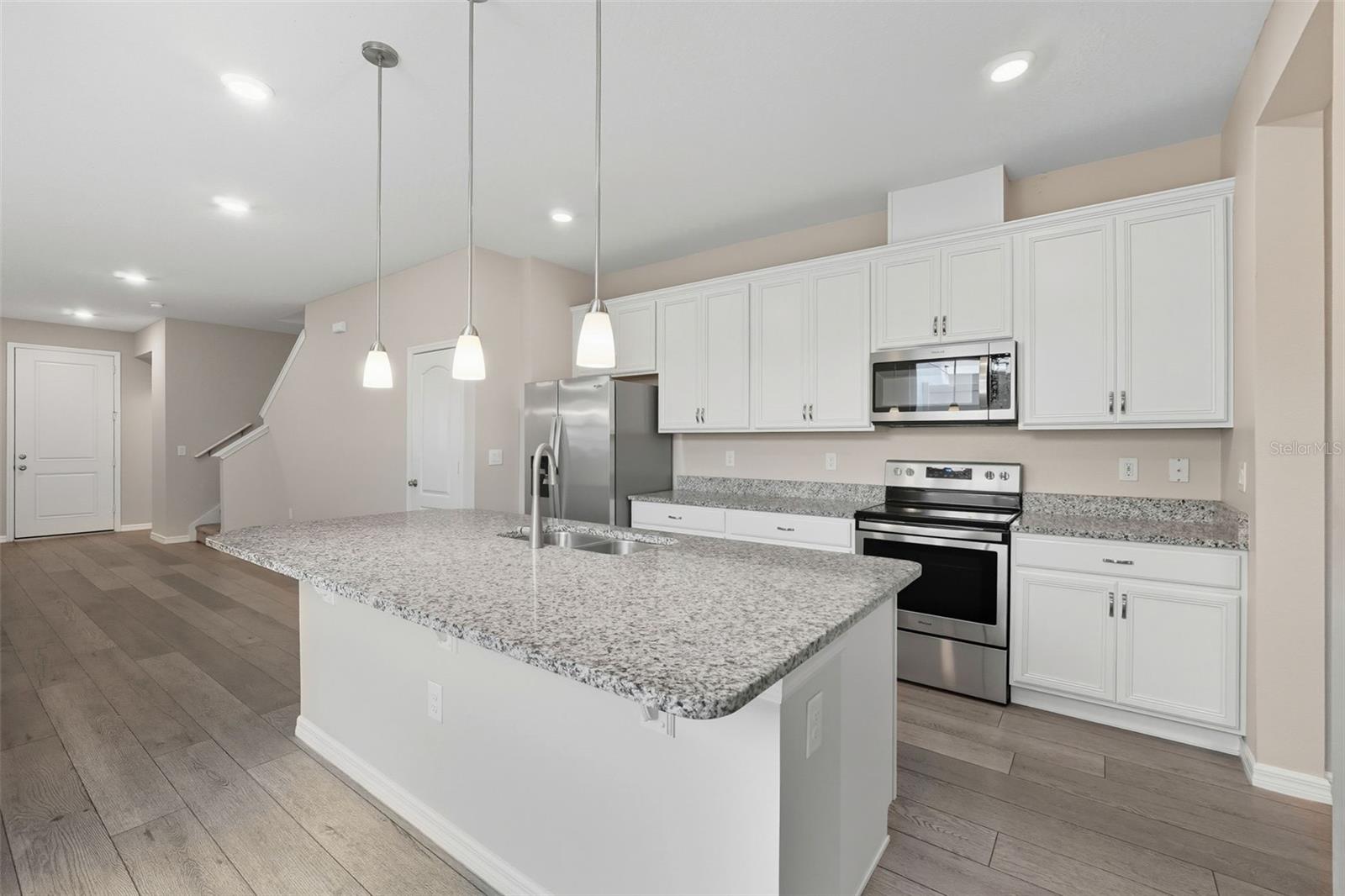 VINEYARDS/HORIZONS WEST PH 4 - Residential