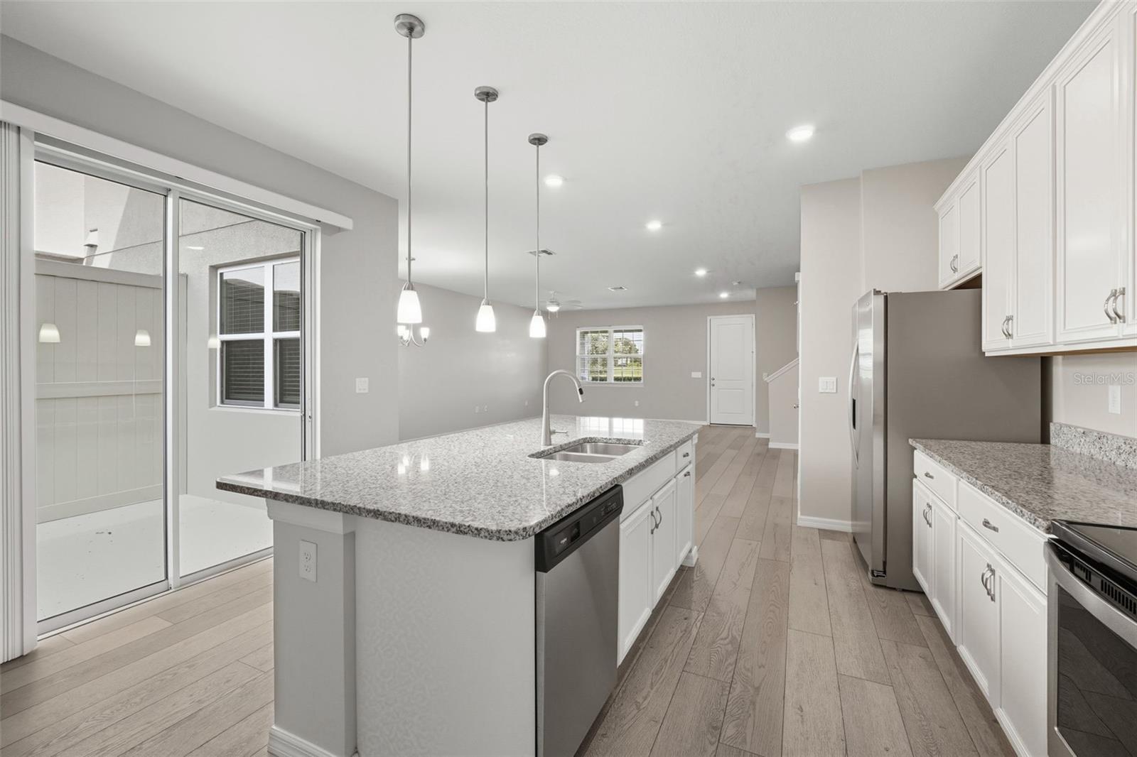 VINEYARDS/HORIZONS WEST PH 4 - Residential