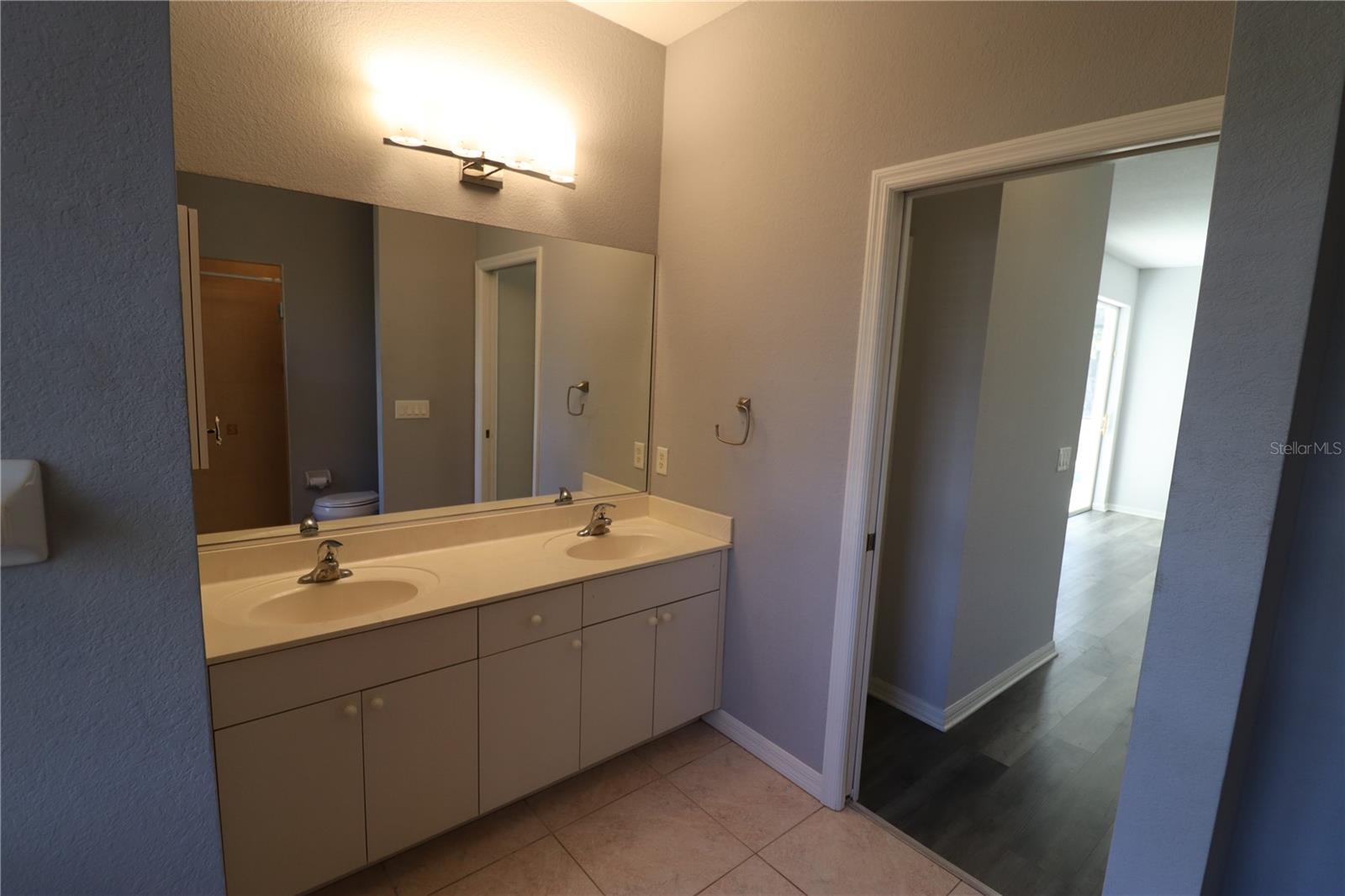 PORT CHARLOTTE SUB 07 - Residential Lease