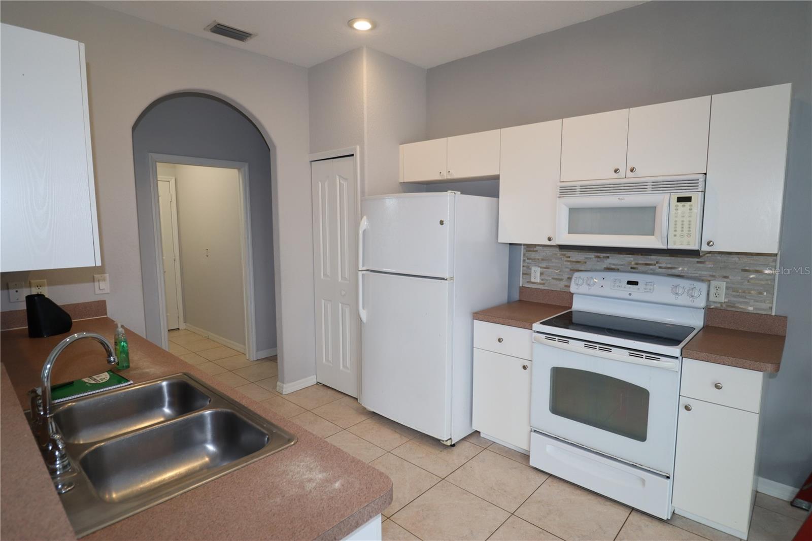 PORT CHARLOTTE SUB 07 - Residential Lease